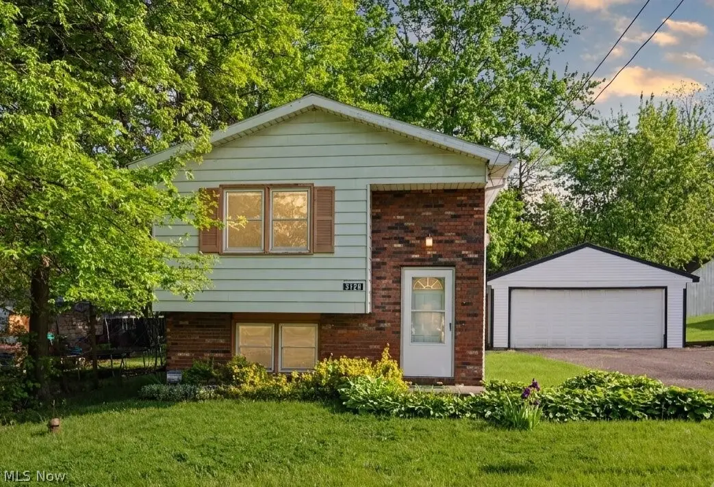 3120 Orchard Se Avenue, Warren, OH 44484 - #1