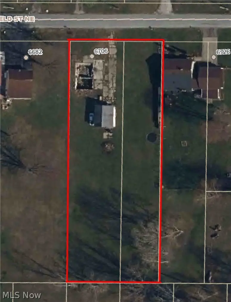 6706 Oakfield Ne Street, East Canton, OH 44730 - #3