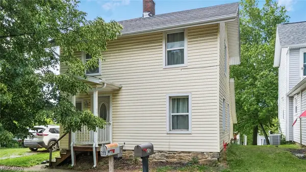 212 W Main Street, Somerset, OH 43783