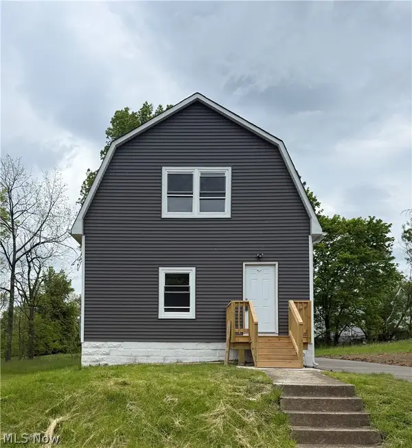 418 W Glenaven Avenue, Youngstown, OH 44511