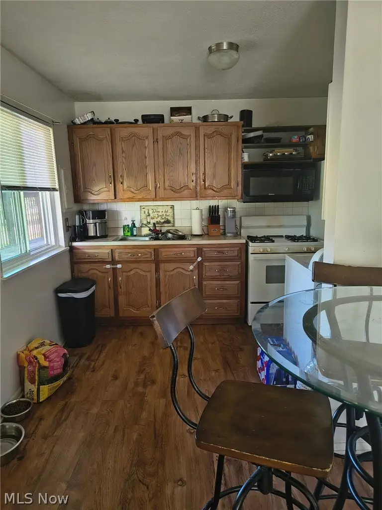 2347-2349 Nicholas Avenue, Akron, OH 44305 - #3