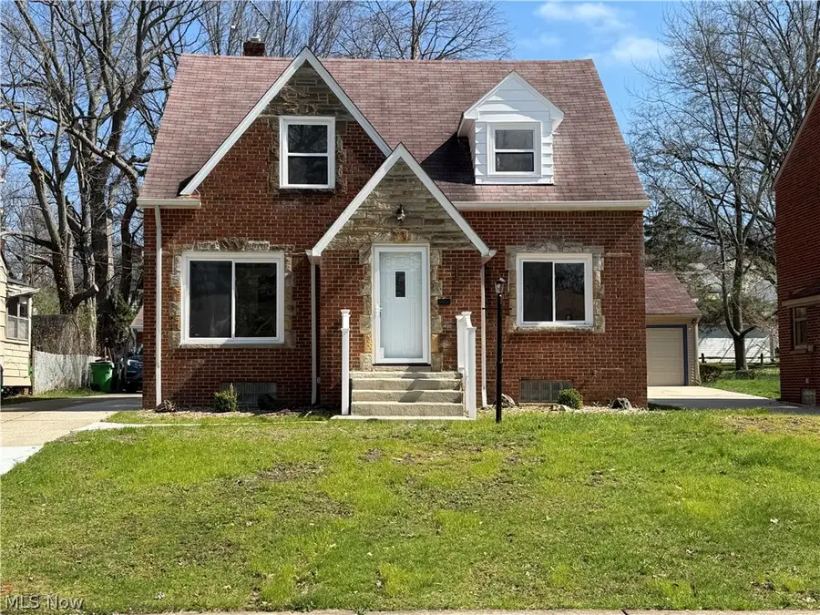 24420 Glenbrook Boulevard, Euclid, OH 44117 - #2