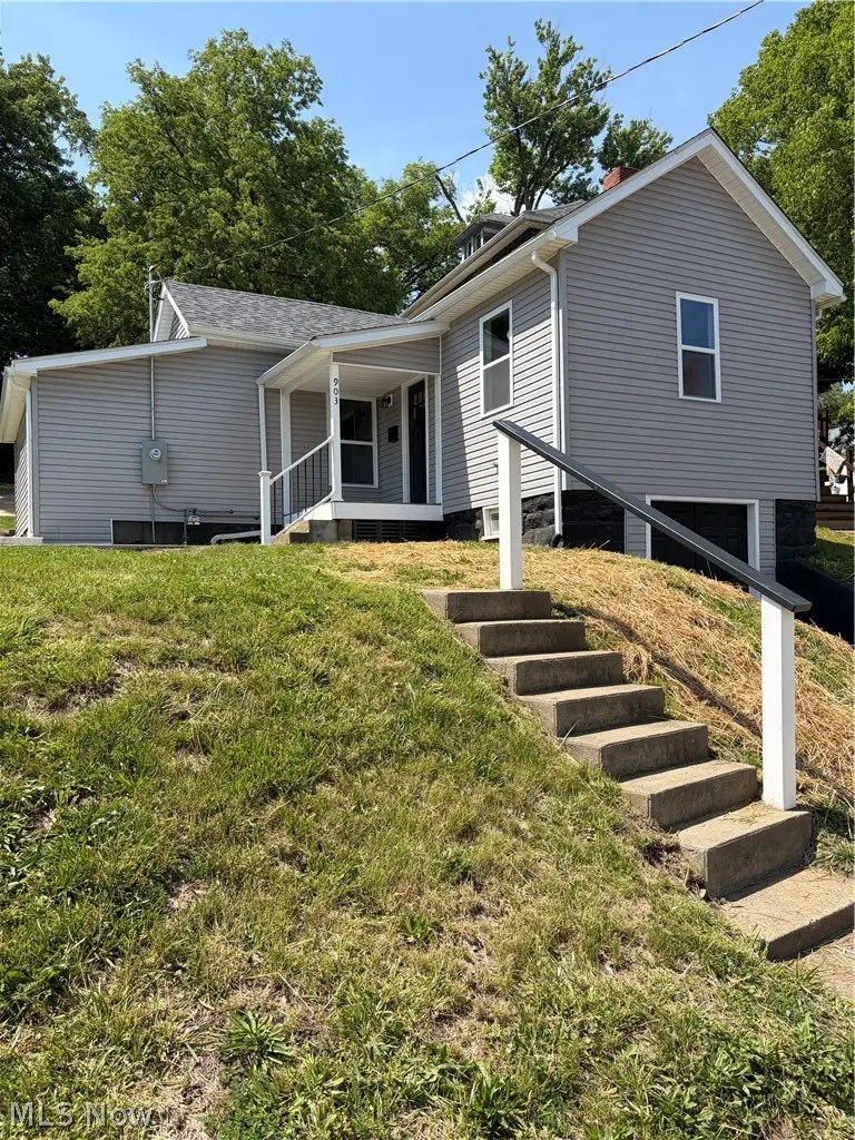 903 Blue Avenue, Zanesville, OH 43701 - #1