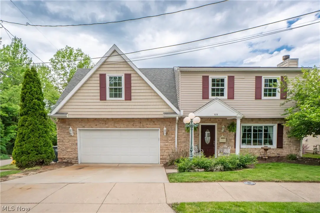 484 Stull Avenue, Akron, OH 44312 - #1