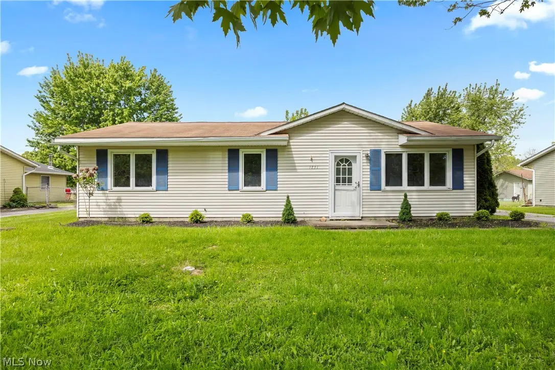 1731 Abbe S Road, Elyria, OH 44035 - #1
