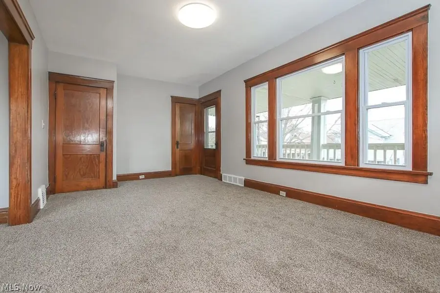 10601 Linnet Avenue, Cleveland, OH 44111 - #3