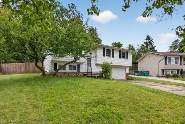 5415 Amherst Drive, Parma, OH 44129