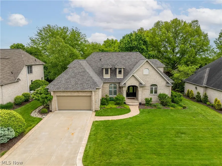 3790 Woodleigh Nw Avenue, Canton, OH 44718 - #3