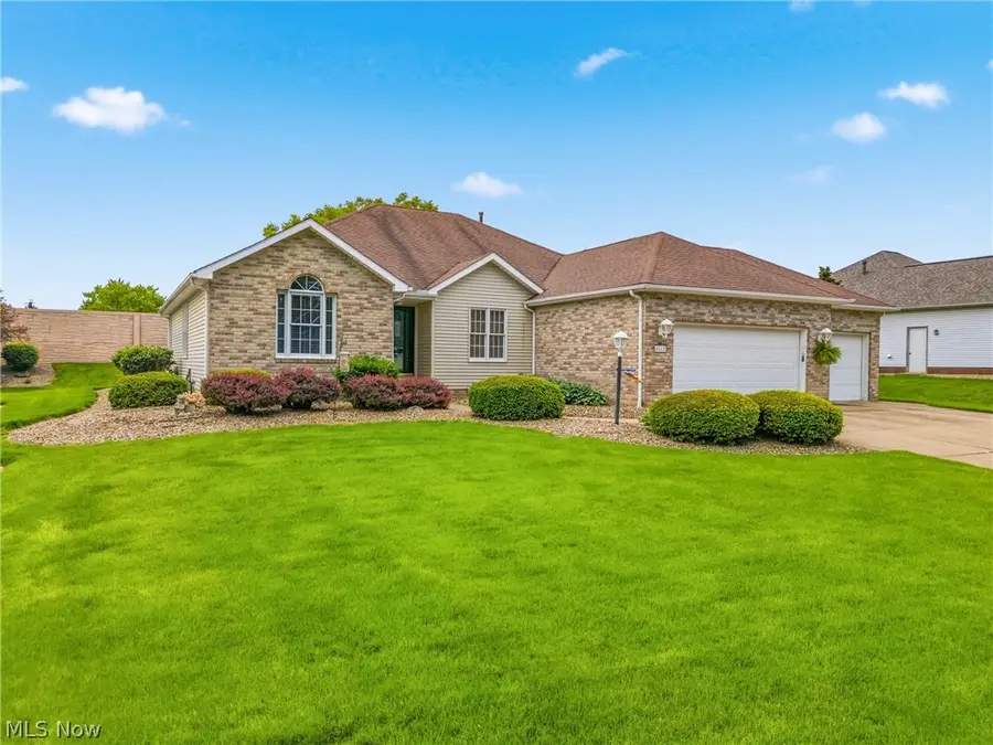 6862 Red Deer Nw Circle, Canton, OH 44708 - #2