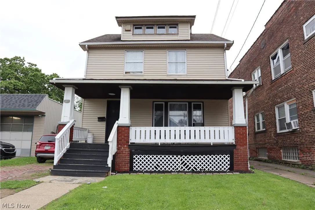 3577 W 105th Street, Cleveland, OH 44111 - #1