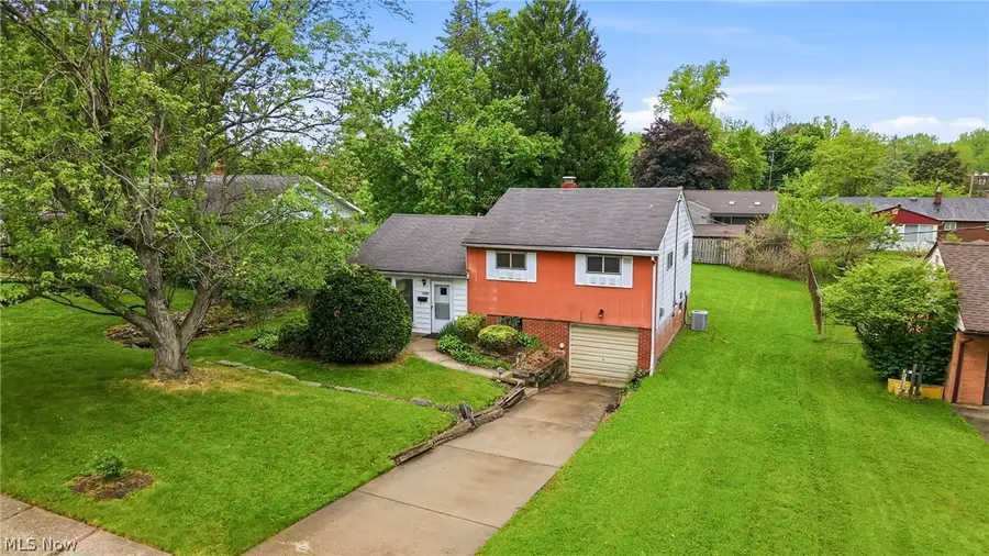 2534 Sierra Drive, Youngstown, OH 44511 - #2