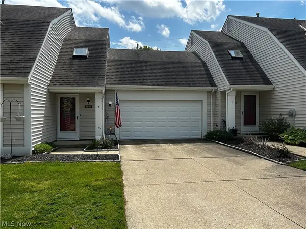 9605 E Idlewood Drive, Twinsburg, OH 44087