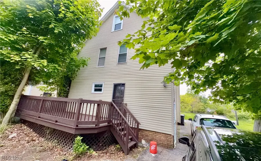 949 Helmsdale Road, Cleveland Heights, OH 44112 - #2