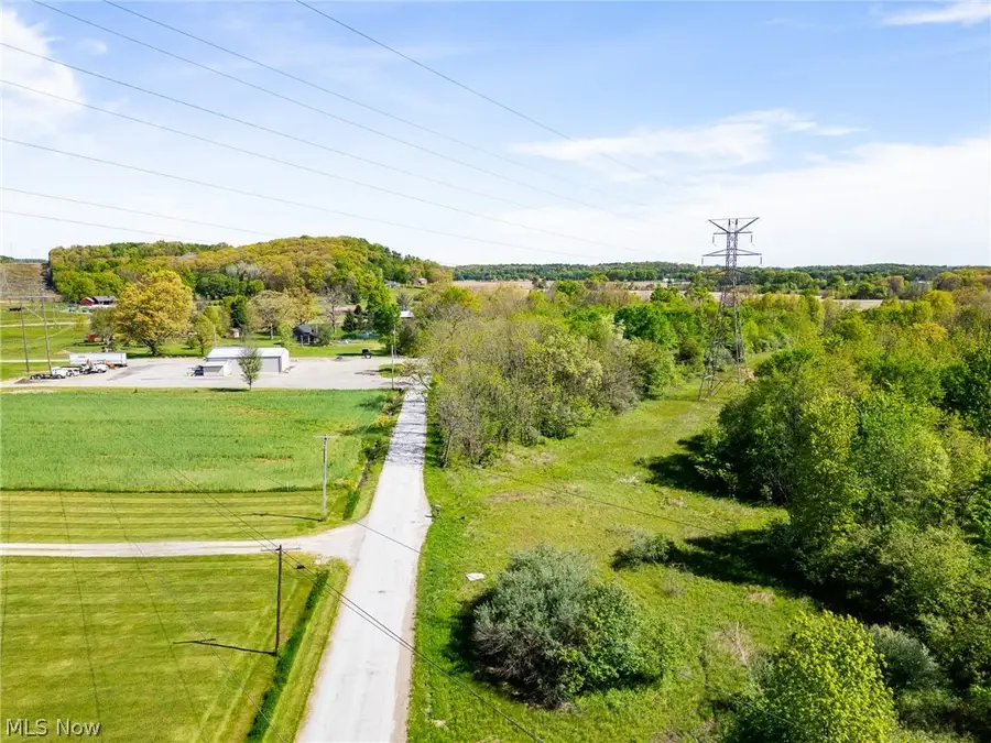 11154 Shetler Sw Avenue, Bolivar, OH 44612 - #3