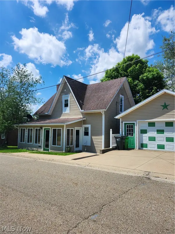674 S Monroe Street, Millersburg, OH 44654
