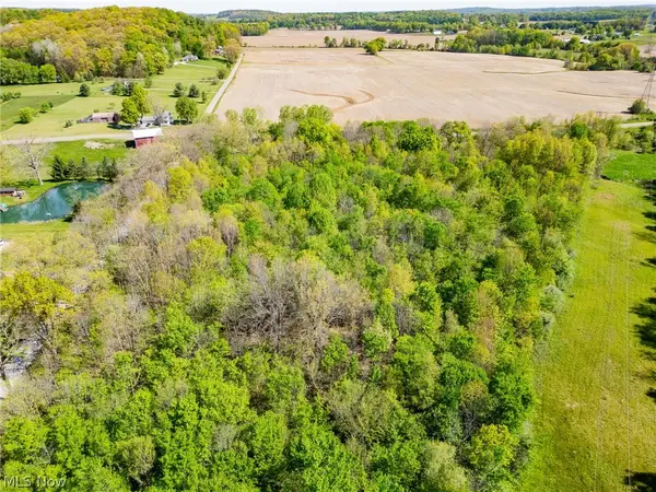 11154 Shetler Sw Avenue #1, Bolivar, OH 44612