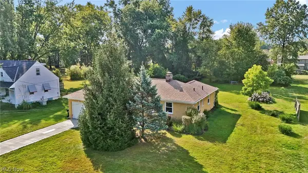 25255 Maple Ridge Road, North Olmsted, OH 44070