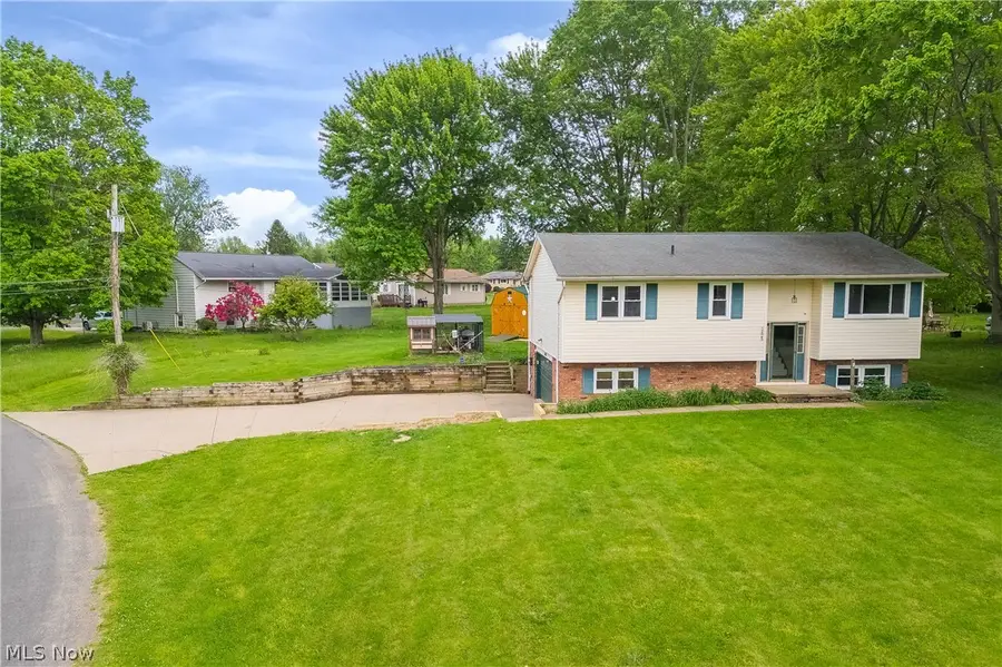 1425 Galaxy Drive, Mogadore, OH 44260 - #2