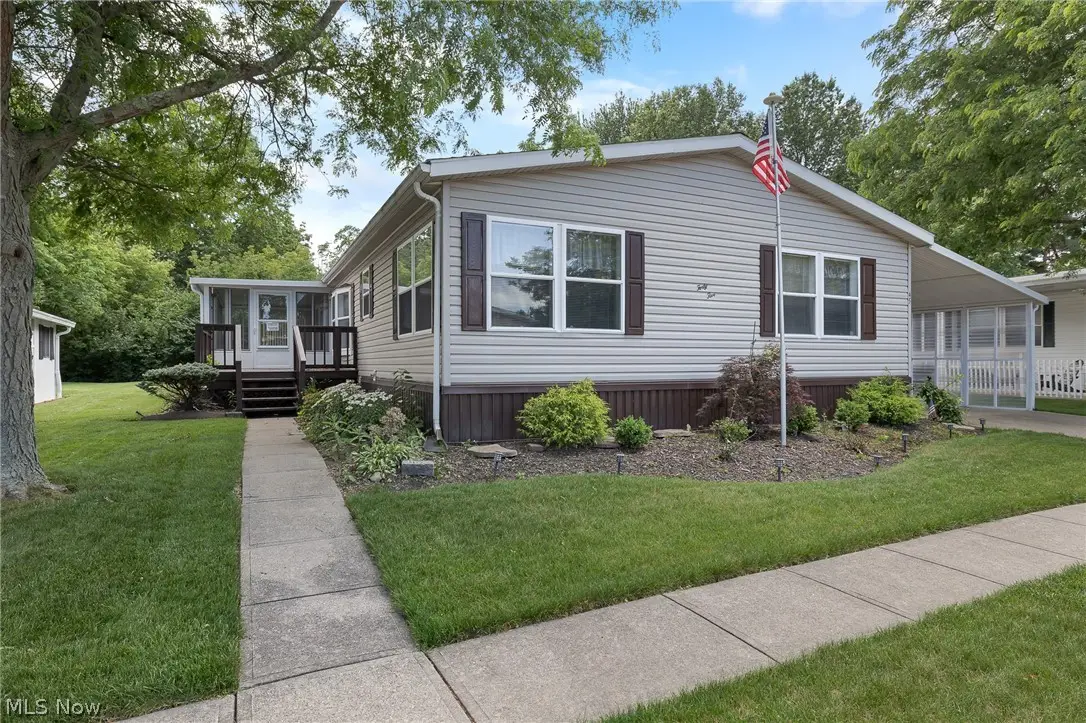 45 Periwinkle Drive, Olmsted, OH 44138 - #1