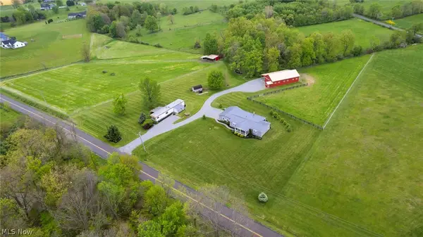 8582 Dundee Wilmot Road, Dundee, OH 44624