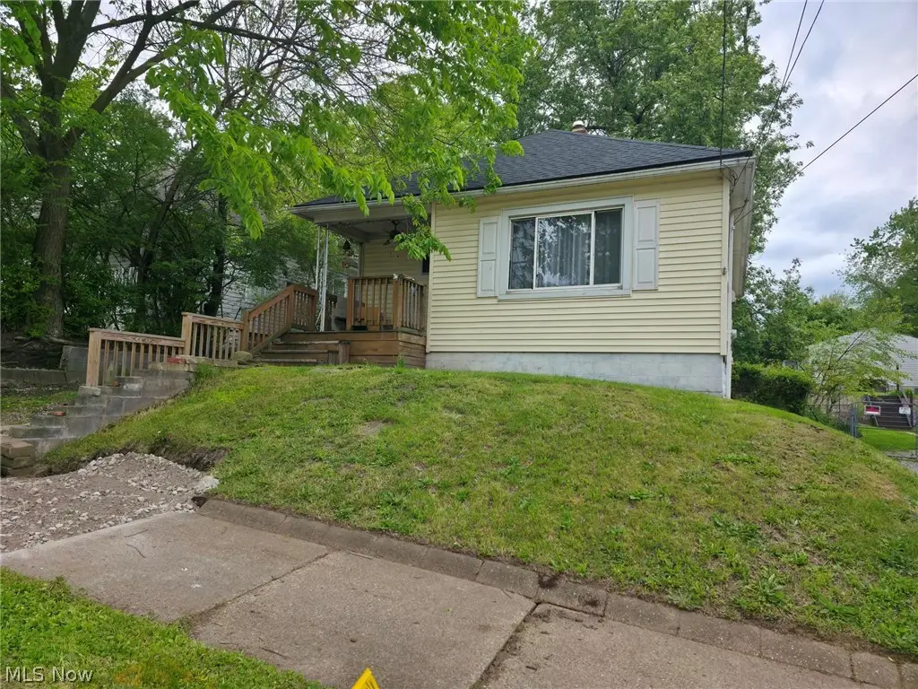 715 Gardendale Avenue, Akron, OH 44310 - #1
