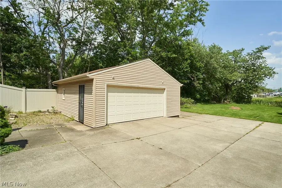 2669 Nesmith Lake Boulevard, Akron, OH 44314 - #3