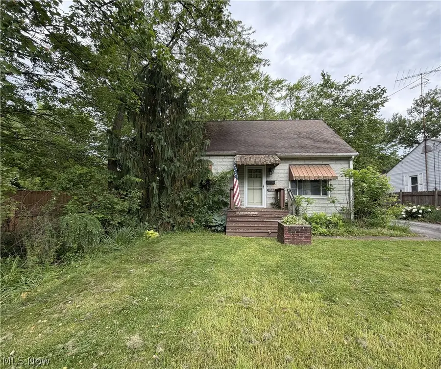 1564 Adelaide Se Avenue, Warren, OH 44484 - #2