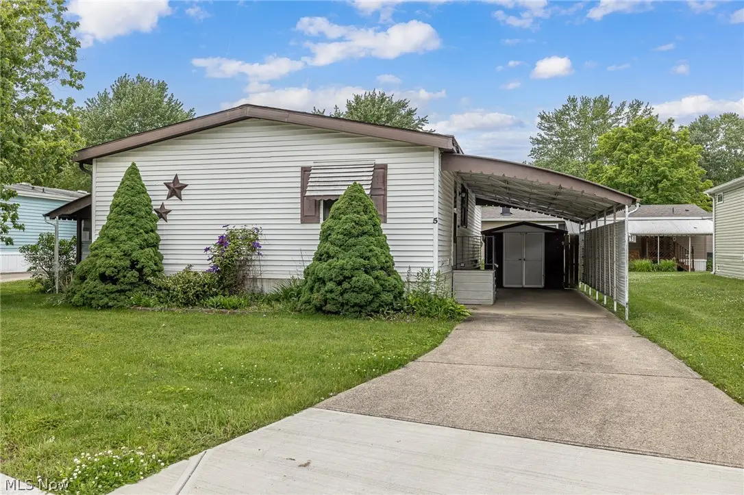 5 Michael Drive, Olmsted, OH 44138 - #1