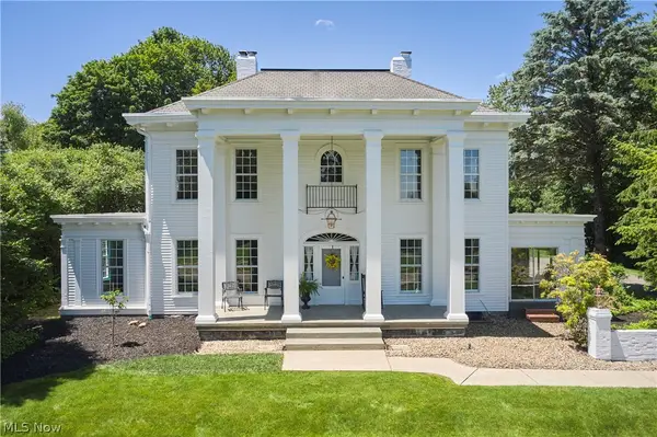 874 Merriman Road, Akron, OH 44303