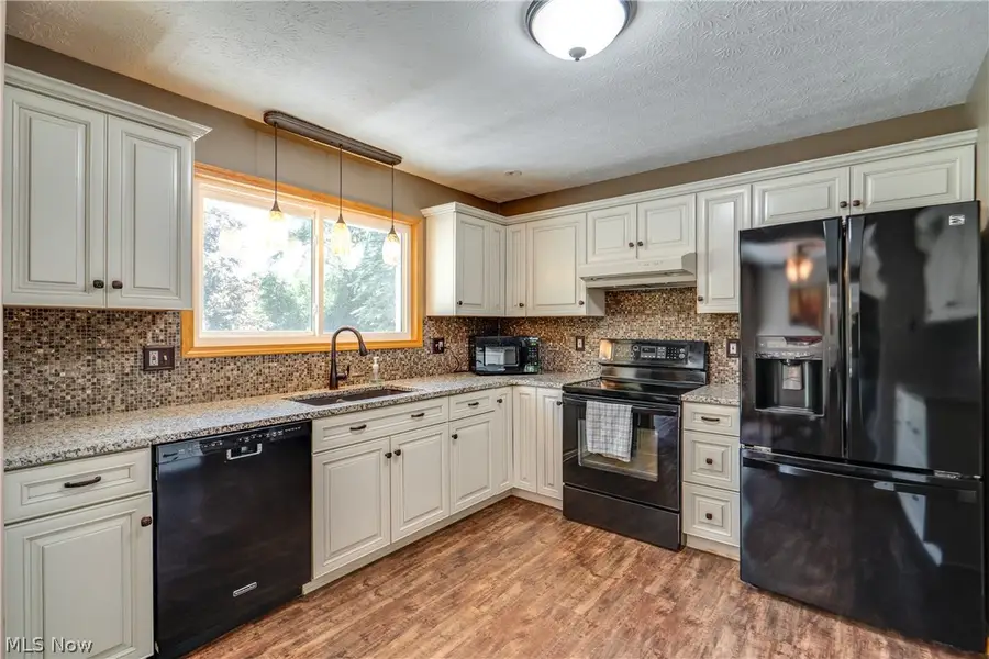 7004 Madison Avenue, Madison, OH 44057 - #3