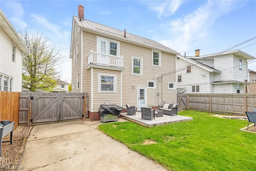 818 Allison Avenue, Lorain, OH 44052 - #3