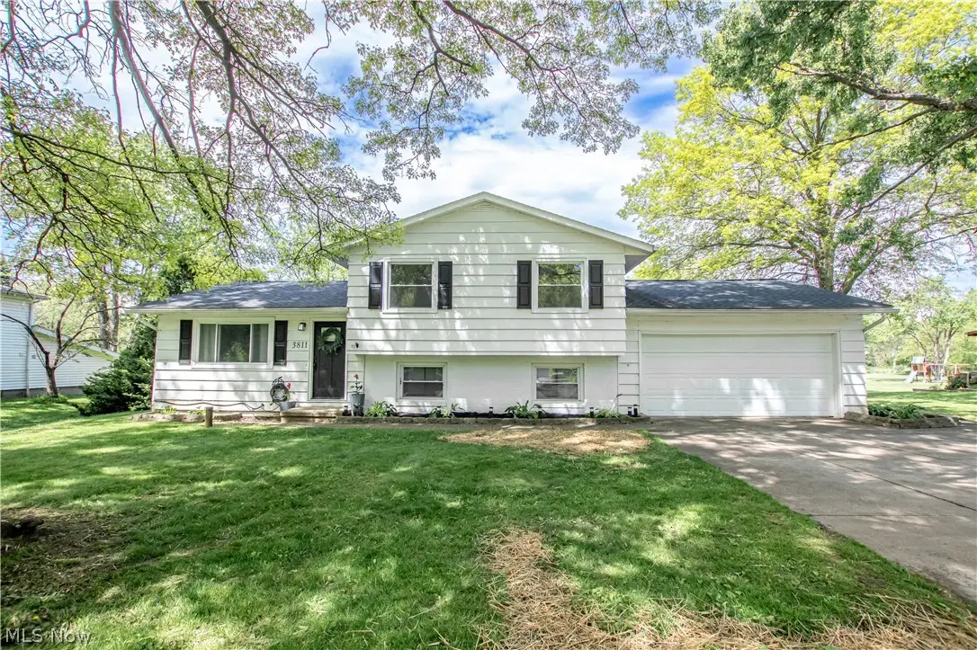 3811 N Sunnyfield Drive, Copley, OH 44321 - #1