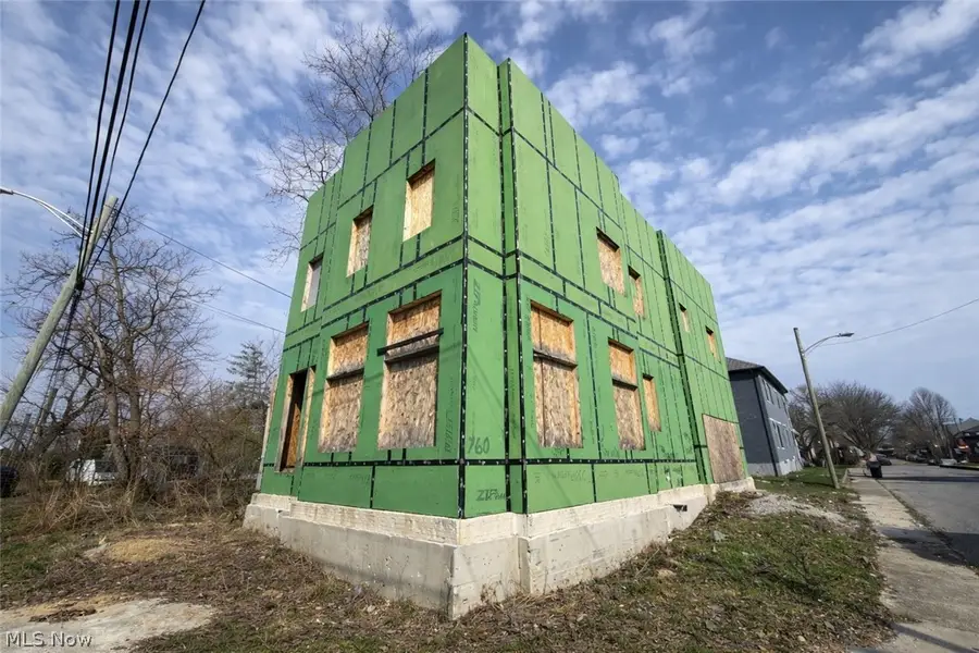 760 Mcallister Avenue, Columbus, OH 43205 - #2