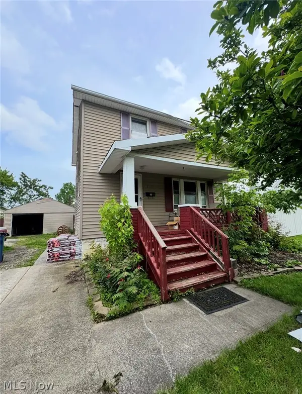 1651 E 33rd Street, South Lorain, OH 44055