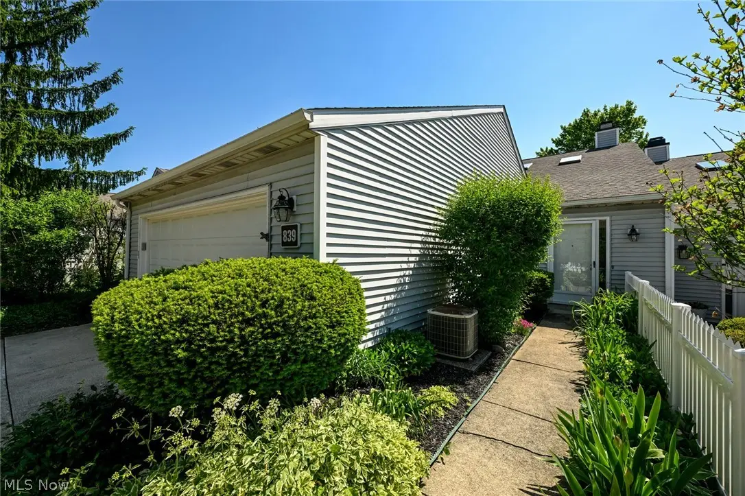839 Sutton Place, Akron, OH 44313 - #1