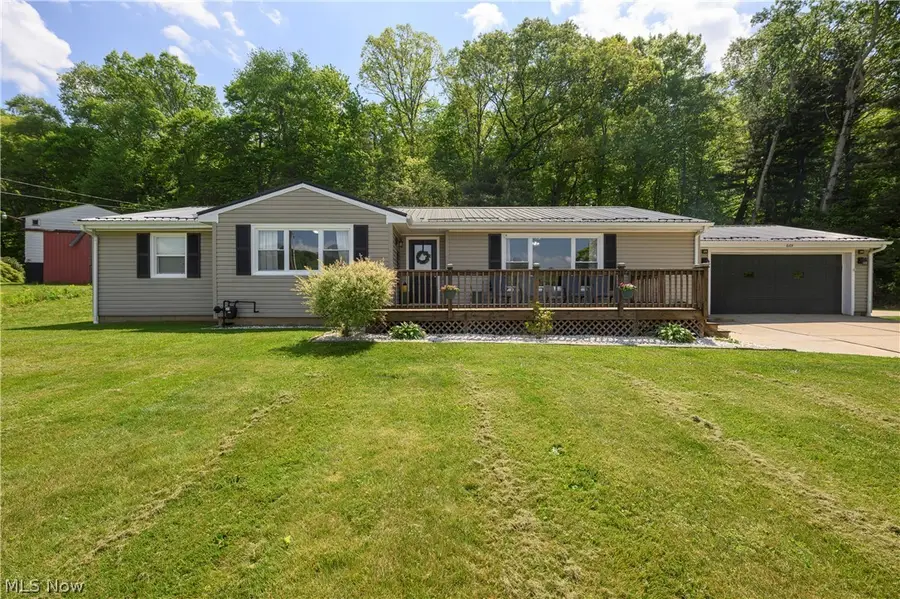 6105 Wolf Run Se Road, Dennison, OH 44621 - #2