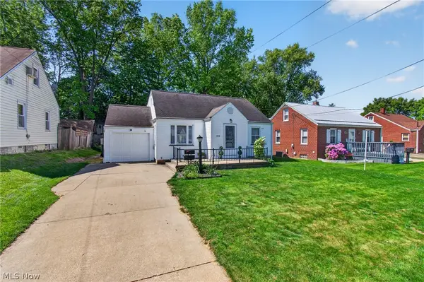 1208 39th Nw Street, Canton, OH 44709