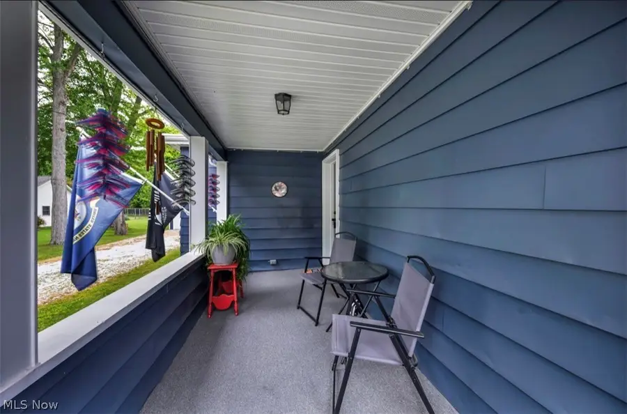 77 S Crowell Avenue, Geneva, OH 44041 - #3