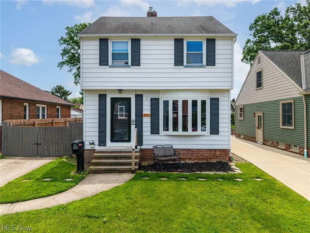 4521 Torrington Avenue, Parma, OH 44134 - #1