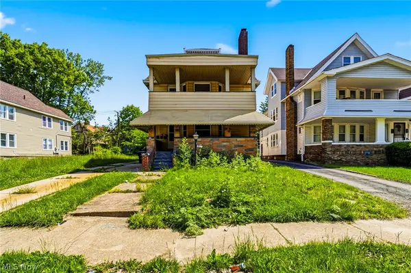 957 Thornhill Drive, Cleveland, OH 44108