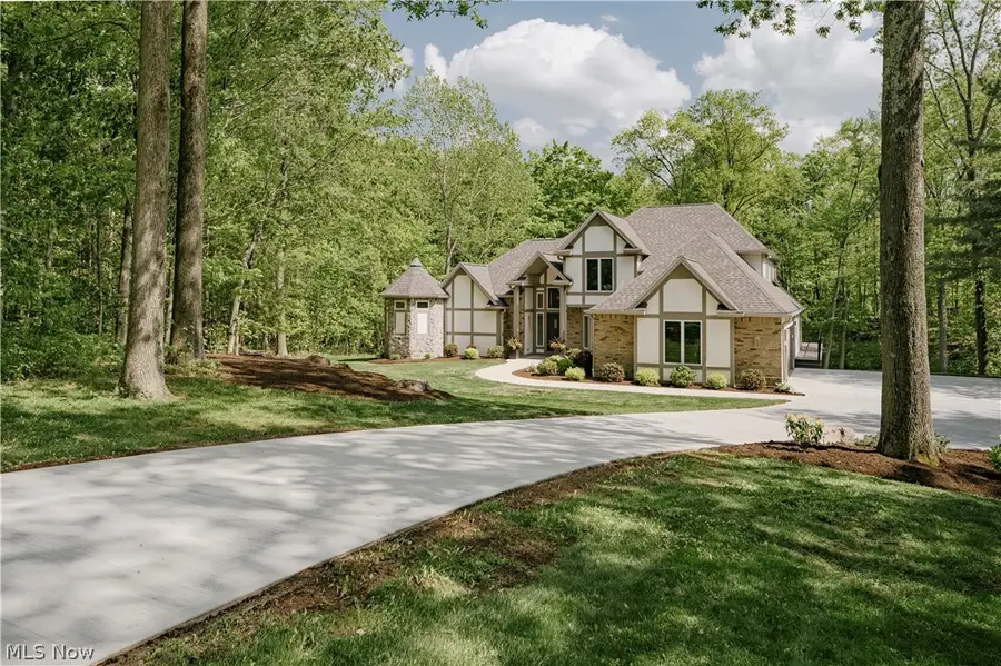 11251 Lake Forest Drive, Chesterland, OH 44026 - #2