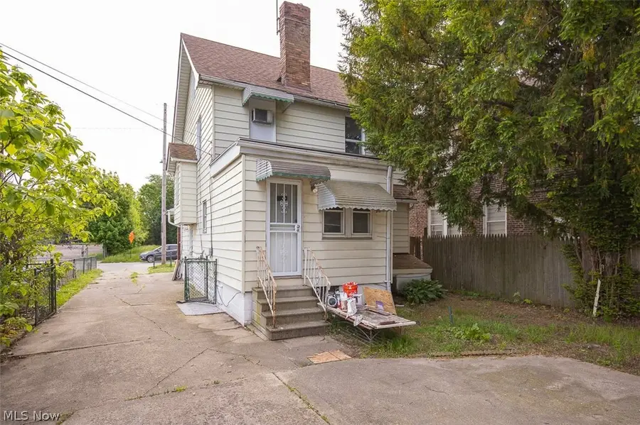 3522 E 149th Street, Cleveland, OH 44120 - #3