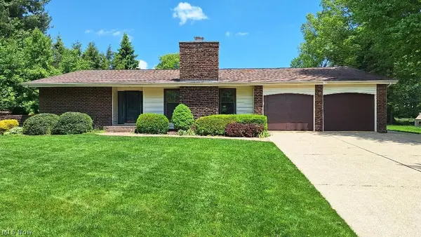 410 Breezewood Circle, Wadsworth, OH 44281