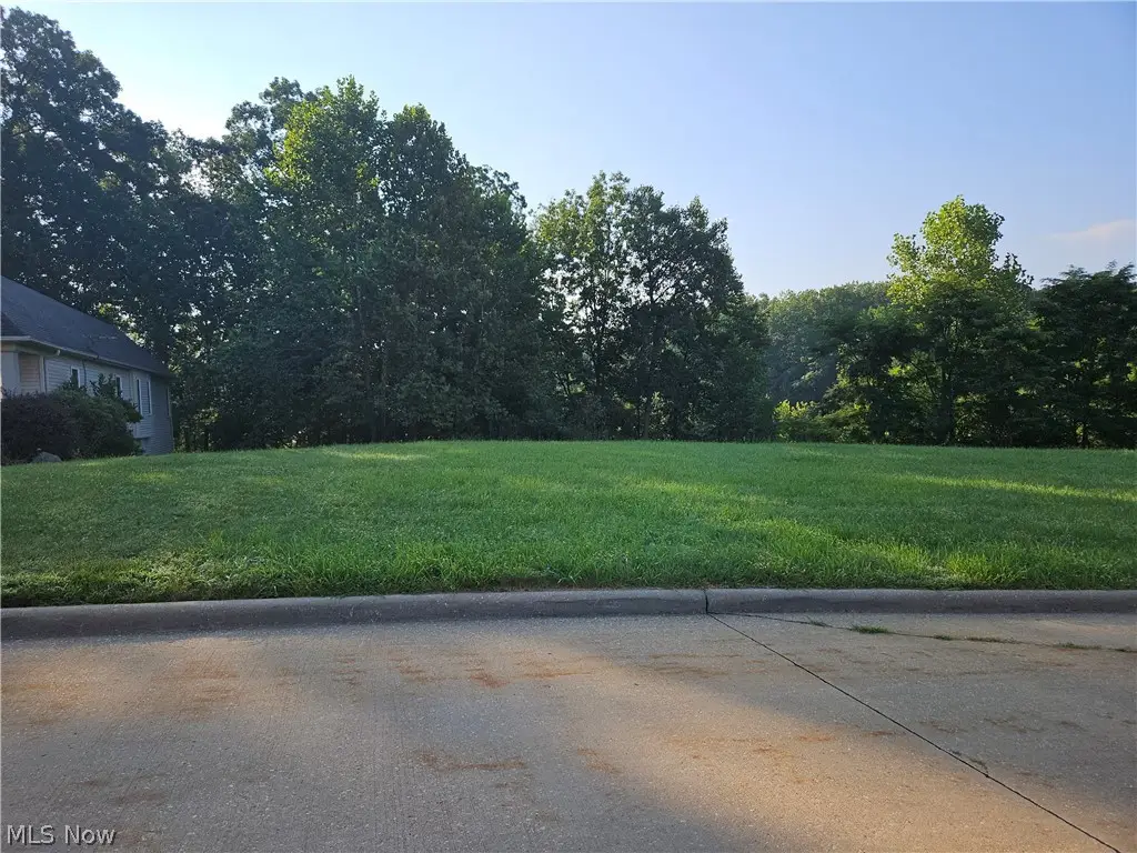 185 Creekside Drive, Garfield Heights, OH 44125 - #1