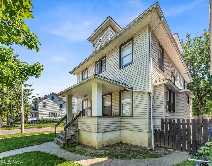 3219 W 112th Street, Cleveland, OH 44111 - #3