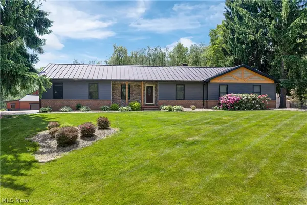 408 Center Road, New Franklin, OH 44319