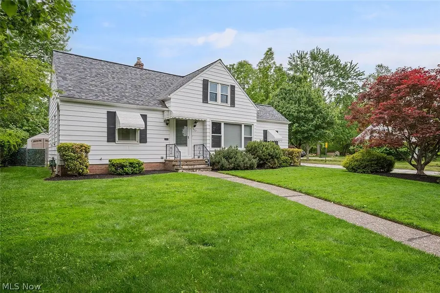 977 Learidge Road, Lyndhurst, OH 44124 - #2