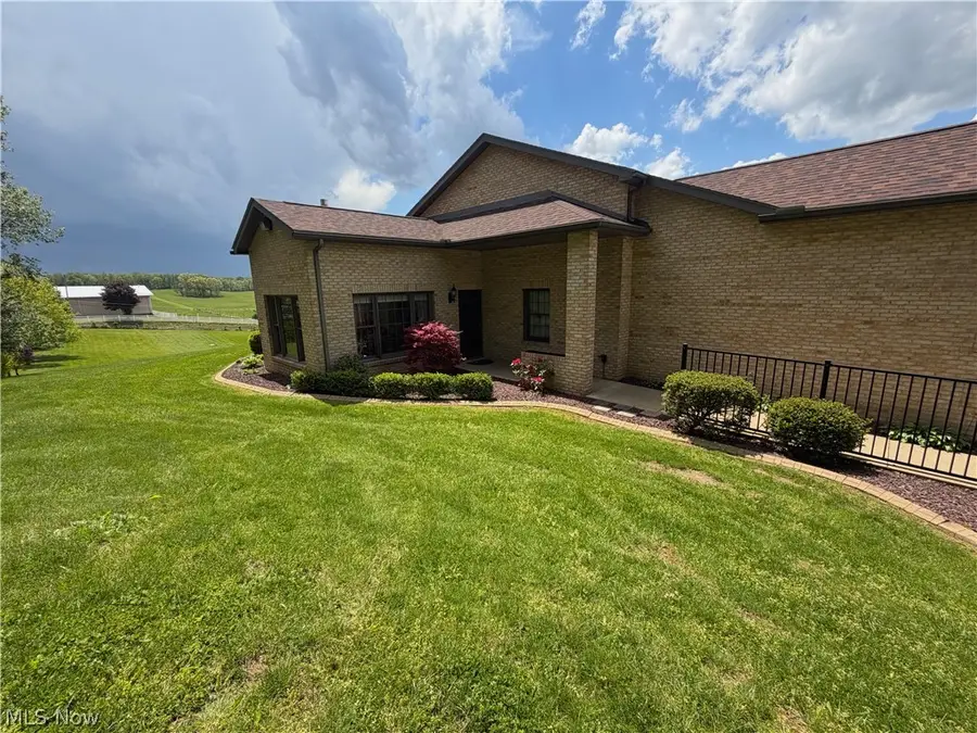 49341 Eagle Drive, East Liverpool, OH 43920 - #2