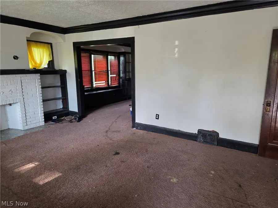 3847 E 146th Street, Cleveland, OH 44128 - #2