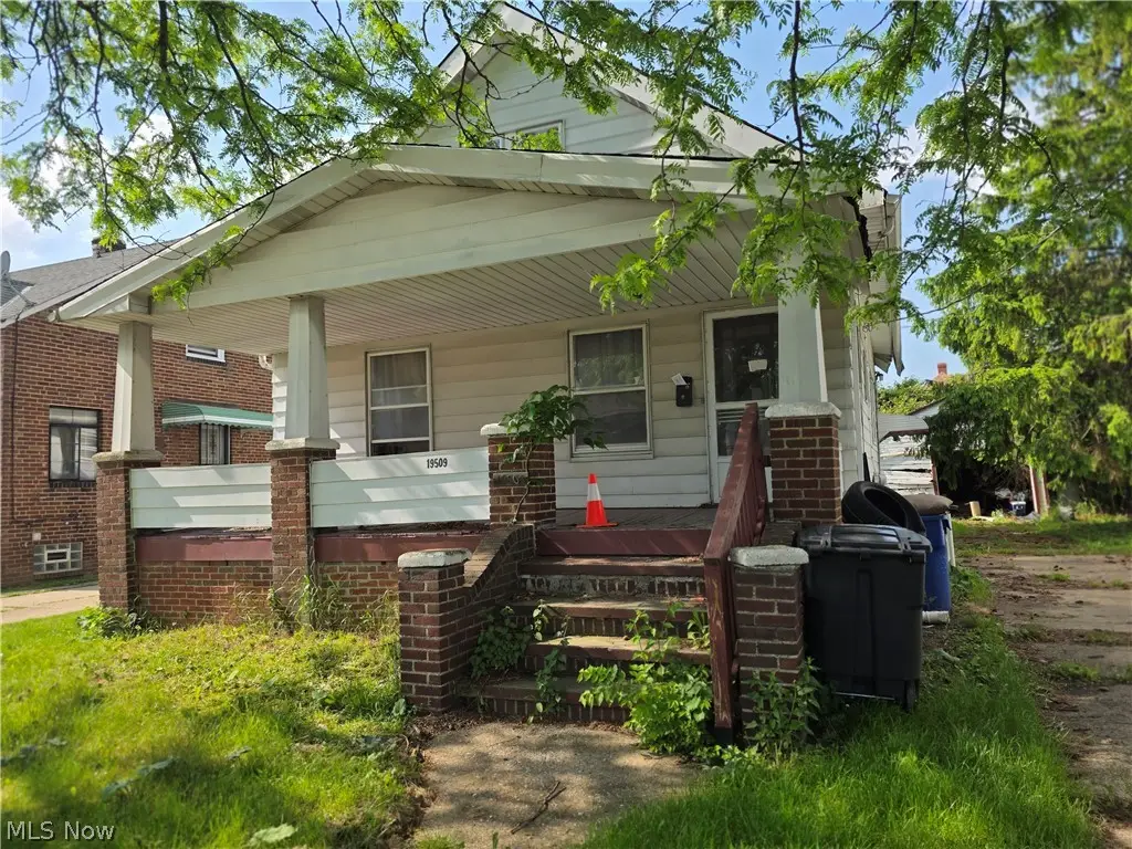 19509 Kewanee Avenue, Cleveland, OH 44119 - #1